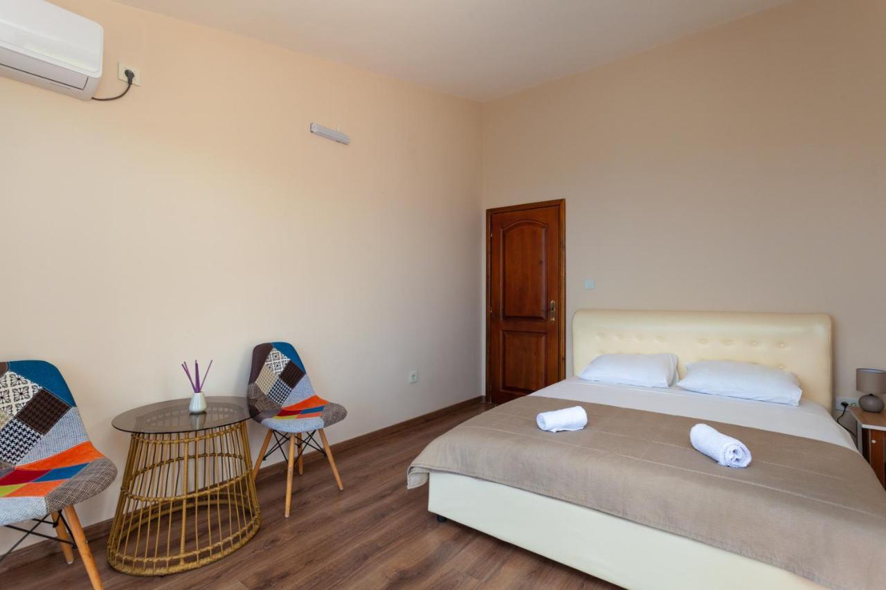 Eco Village Buljarica Budva Bagian luar foto
