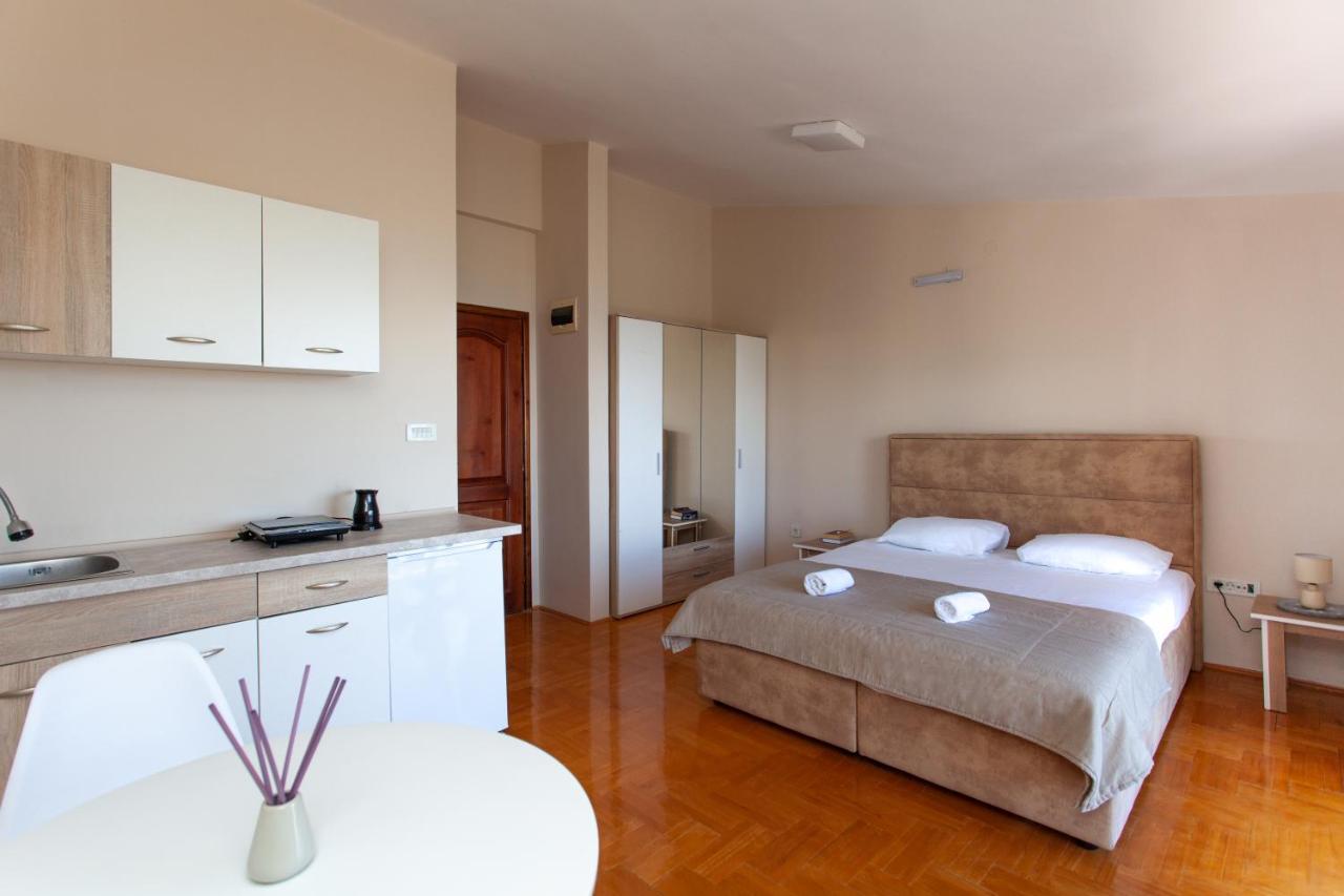Eco Village Buljarica Budva Bagian luar foto